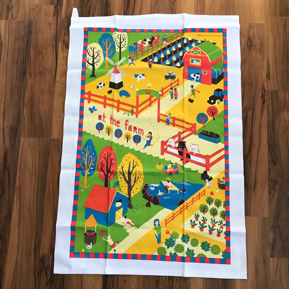 🩶5/$30 Farm Country Scene Primary Colors on White Cloth Tapestry - New, No Tag